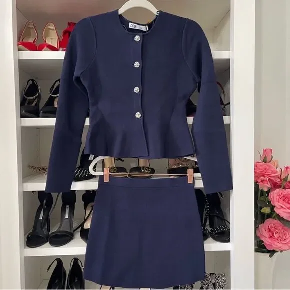 NWT PLAIN CARDIGAN And SKIRT Set Size Small - Picture 6 of 14